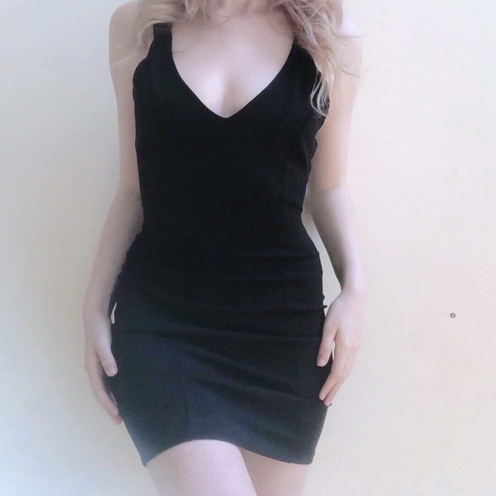 LITTLE BLACK DRESS